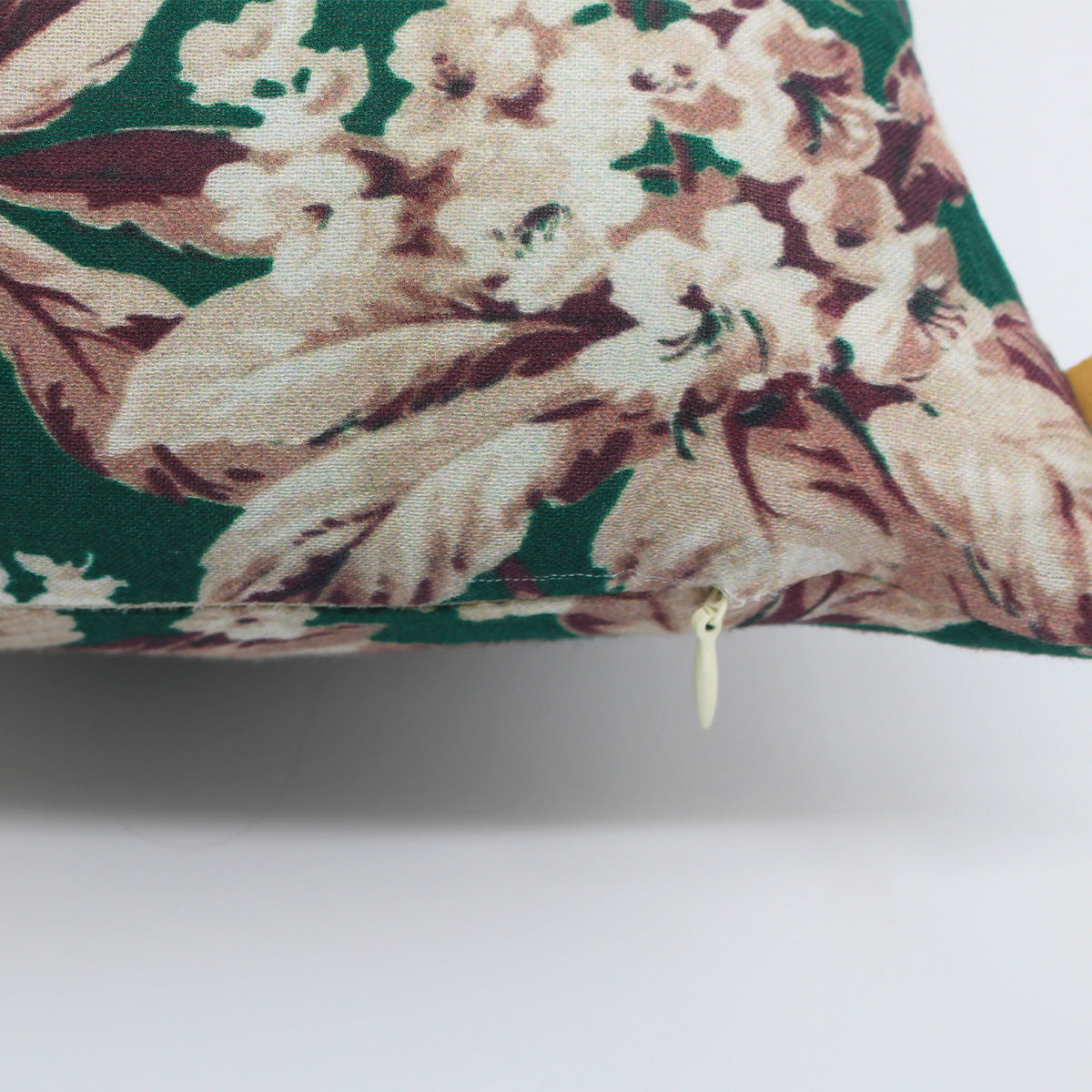Coussin décoratif fleuri vert en gaze de coton