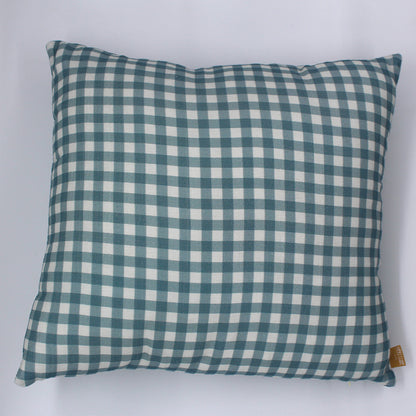 Coussin Vichy bleu en gaze de coton